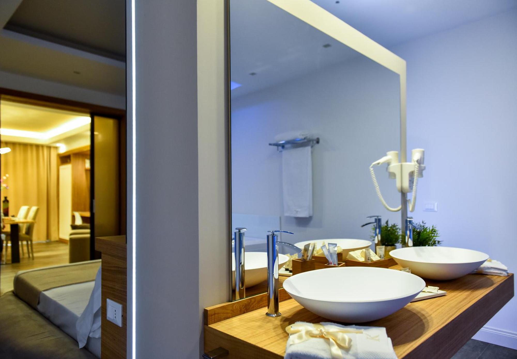 Kete Deluxe Rooms มารินา ดิ ปาลมา ห้อง รูปภาพ