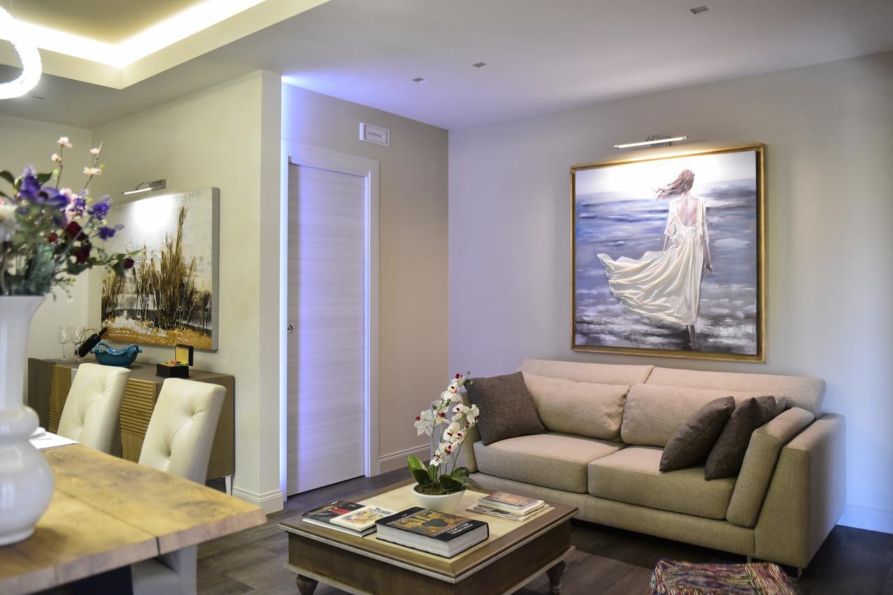 Kete Deluxe Rooms มารินา ดิ ปาลมา ภายนอก รูปภาพ