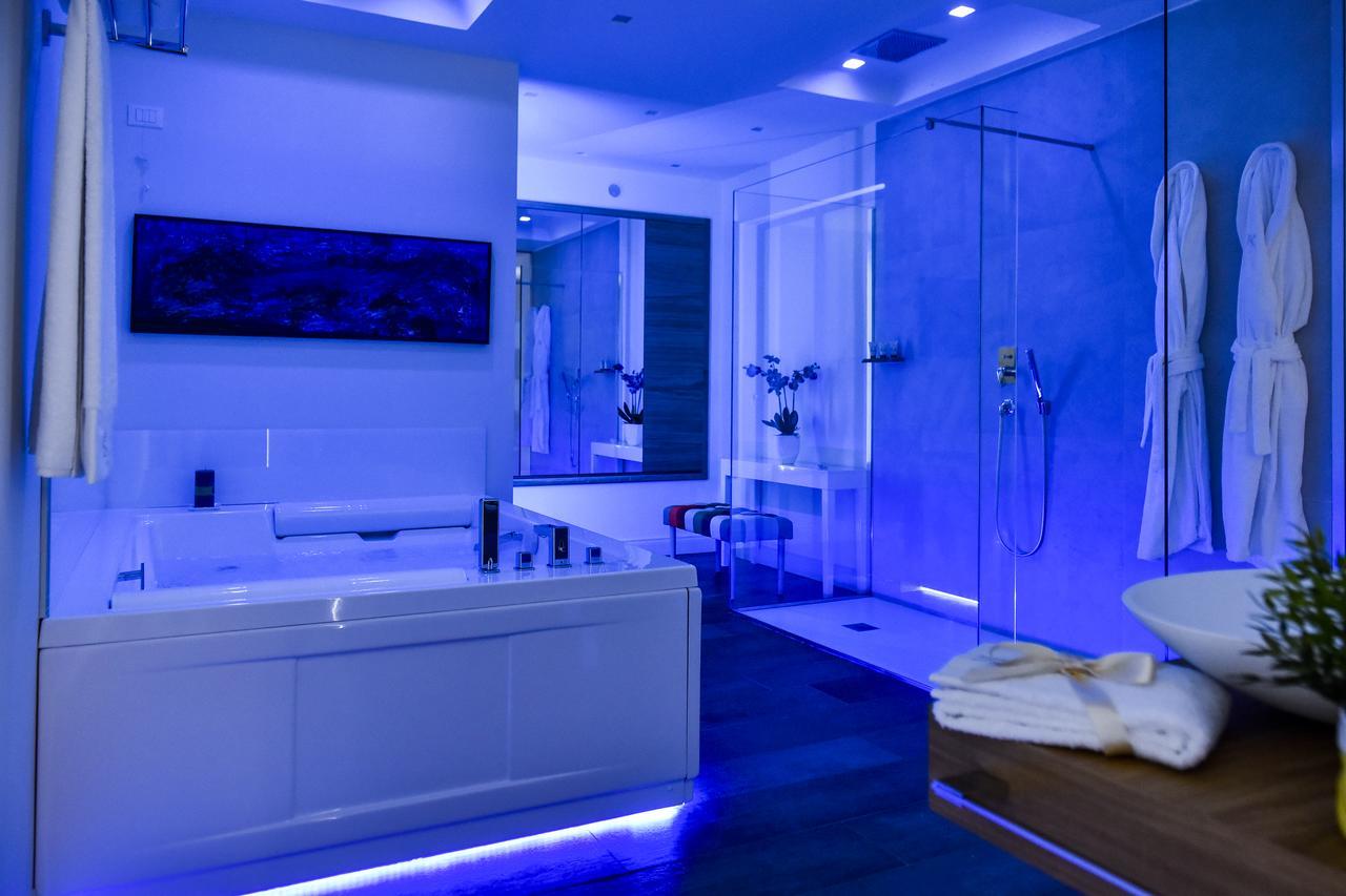Kete Deluxe Rooms มารินา ดิ ปาลมา ภายนอก รูปภาพ